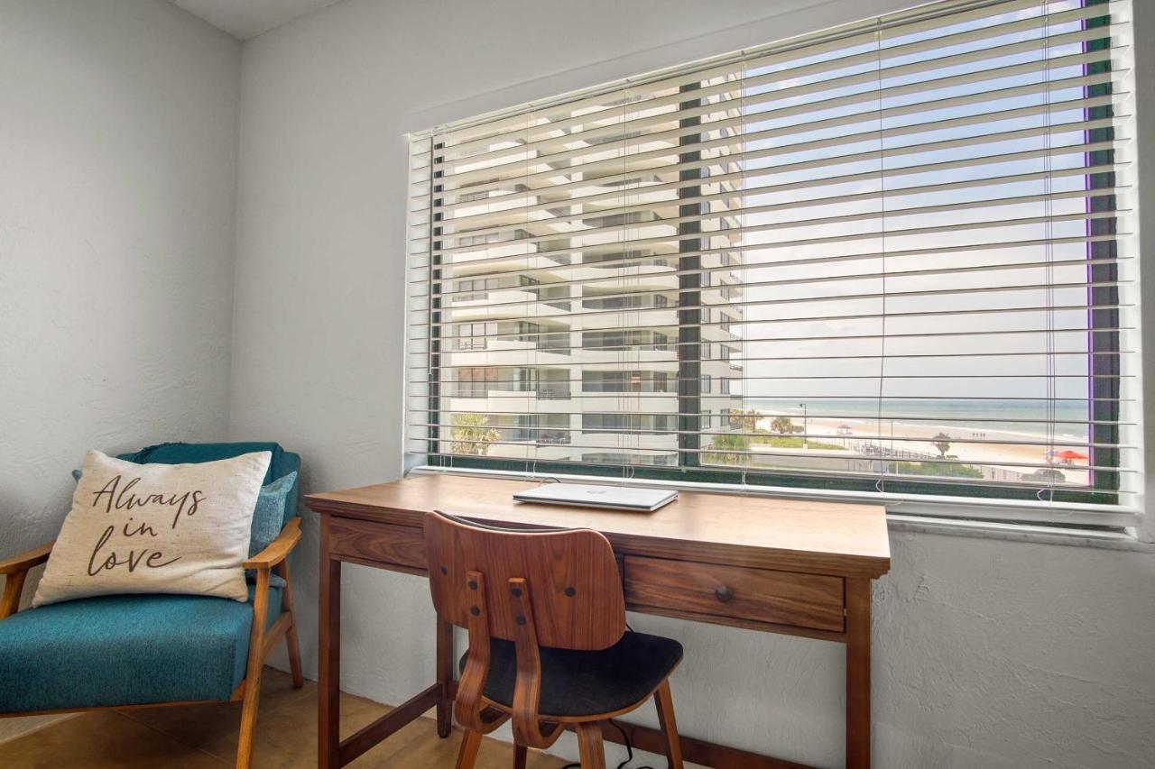 Oceanfront Daytona Beach Condo With Beach Views! ภายนอก รูปภาพ
